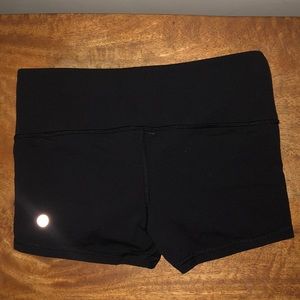 Lululemon black shorts